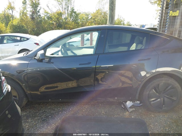 7SAYGDEE9TF369829 Tesla Model Y All-wheel Drive/long Range Launch Series/premium All-wheel Drive