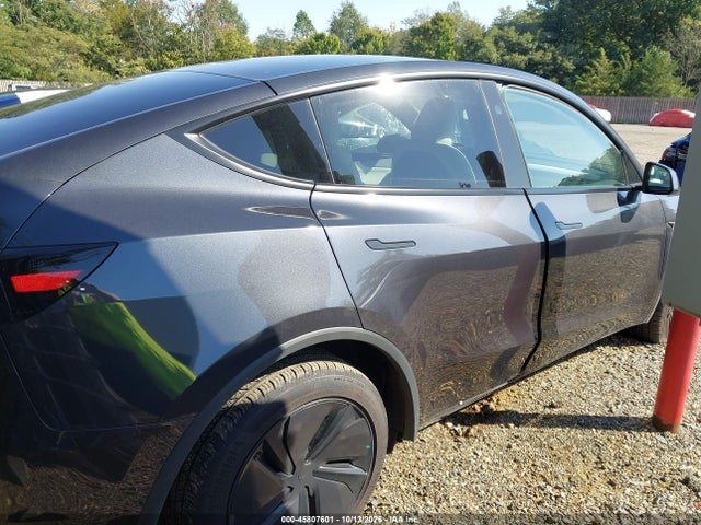 7SAYGDEE9TF369829 Tesla Model Y All-wheel Drive/long Range Launch Series/premium All-wheel Drive