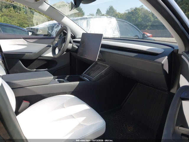 7SAYGDEE9TF369829 Tesla Model Y All-wheel Drive/long Range Launch Series/premium All-wheel Drive