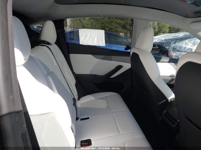 7SAYGDEE9TF369829 Tesla Model Y All-wheel Drive/long Range Launch Series/premium All-wheel Drive