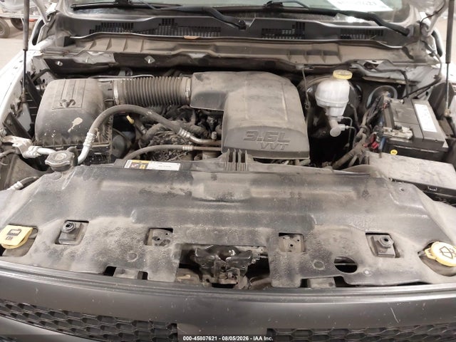 1C6RR7KG9JS306661 RAM 1500 Tradesman 4x4 5&#039;7 Box