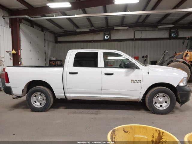 1C6RR7KG9JS306661 RAM 1500 Tradesman 4x4 5&#039;7 Box