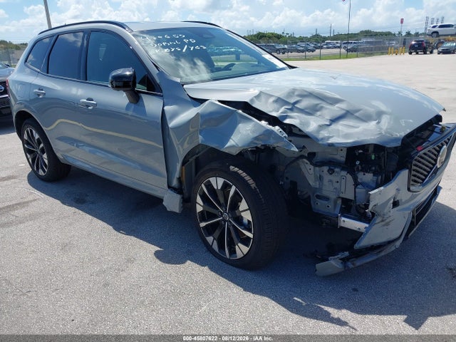 2026 Volvo Xc60 B5 Plus მანქანა იყიდება აუქციონზე, vin: YV4M12RC9T1479683, აუქციონის ნომერი: 45807622