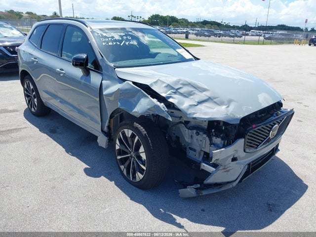 Volvo Xc60 B5 Plus 2026 YV4M12RC9T1479683 Image 6