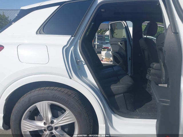 Aukcja sprzedaży 2024 Audi Q4 E-tron Premium Plus 55 Quattro, vin: WA1LUBFZ9RP036948, numer aukcji: 45807691