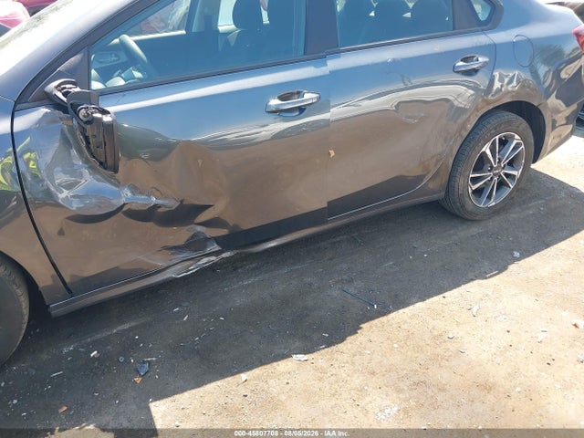 2024 Kia Forte Lxs მანქანა იყიდება აუქციონზე, vin: 3KPF24AD8RE779178, აუქციონის ნომერი: 45807708