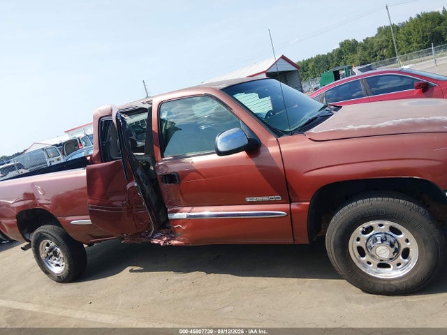 45807739 :رقم المزاد ، 1GTFC29U4YZ105828 vin ، 2000 Gmc Sierra 2500 Sle مزاد بيع