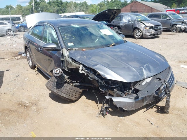 1VWBT7A35GC061724 Volkswagen Passat 1.8t Se