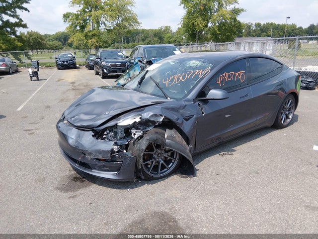 Tesla Model 3 Rear-wheel Drive 2023 5YJ3E1EA3PF665976 Image 2