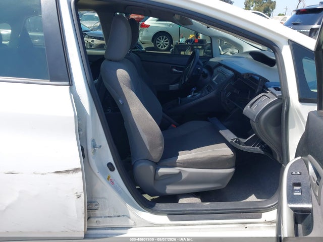 JTDKN3DU6F1965053 Toyota Prius Two