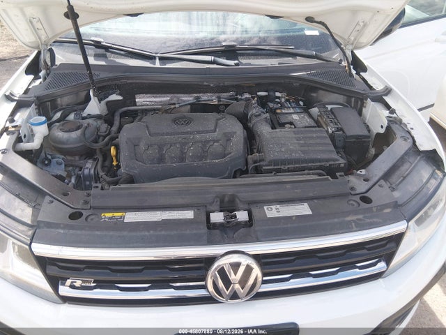 3VV2B7AXXLM119412 Volkswagen Tiguan 2.0t Se/2.0t Se R-line Black/2.0t Sel