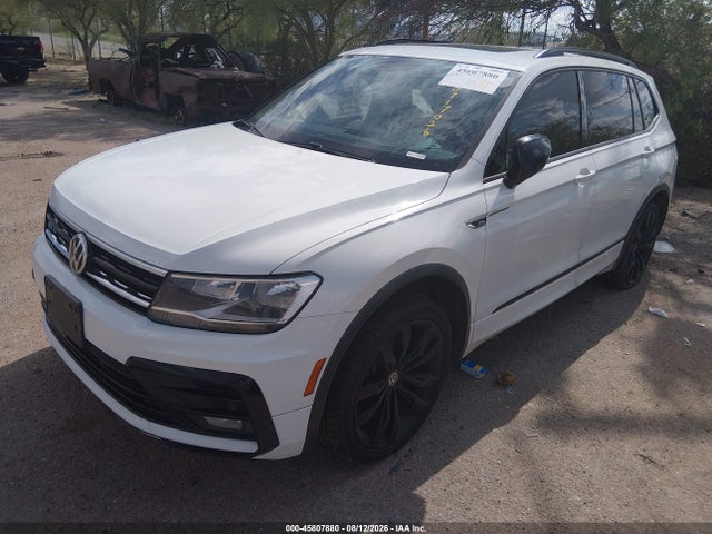 3VV2B7AXXLM119412 Volkswagen Tiguan 2.0t Se/2.0t Se R-line Black/2.0t Sel
