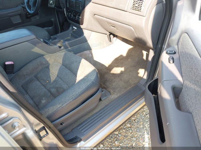 2004 Ford Explorer Xls მანქანა იყიდება აუქციონზე, vin: 1FMZU72KX4UB85266, აუქციონის ნომერი: 45807939