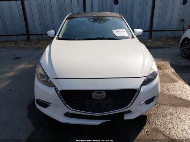 3MZBN1V7XHM122196 Mazda Mazda3 Touring