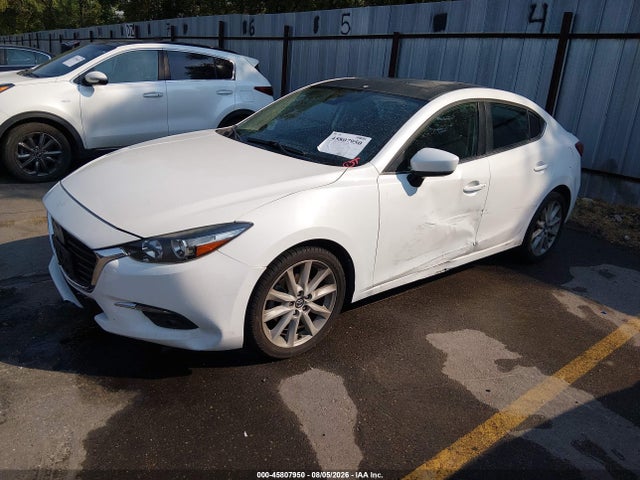 3MZBN1V7XHM122196 Mazda Mazda3 Touring