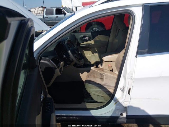 Продаж на аукціоні авто 2019 Jeep Cherokee Latitude, vin: 1C4PJLCB4KD264781, номер лоту: 45807955