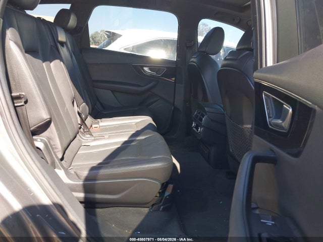 Audi Q7 3.0t Premium 2017 WA1LAAF71HD024262 Image 8