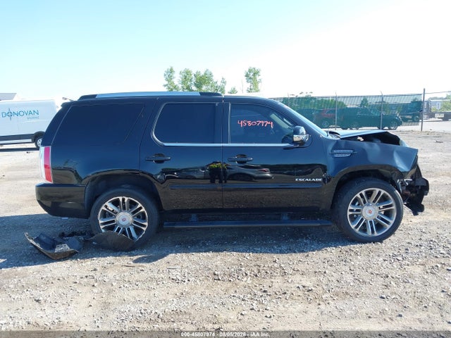 2013 Cadillac Escalade Premium მანქანა იყიდება აუქციონზე, vin: 1GYS4CEF9DR376381, აუქციონის ნომერი: 45807974