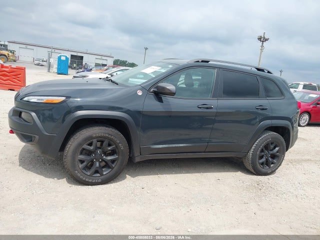 2017 Jeep Cherokee Trailhawk მანქანა იყიდება აუქციონზე, vin: 1C4PJMBS1HW589392, აუქციონის ნომერი: 45808033