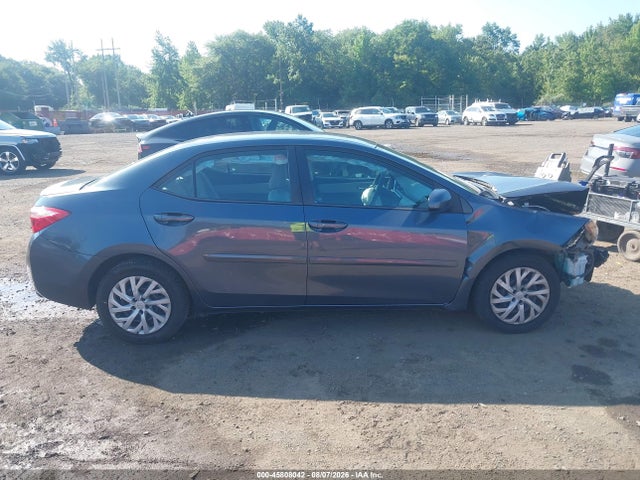 45808042 :رقم المزاد ، 2T1BURHE9HC877475 vin ، 2017 Toyota Corolla Le مزاد بيع