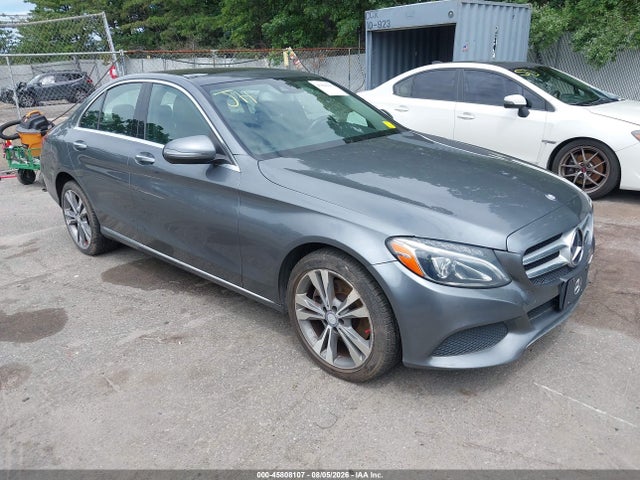 45808107 :رقم المزاد ، 55SWF4KB1HU188330 vin ، 2017 Mercedes-benz C 300 4matic مزاد بيع