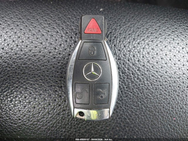 45808107 :رقم المزاد ، 55SWF4KB1HU188330 vin ، 2017 Mercedes-benz C 300 4matic مزاد بيع