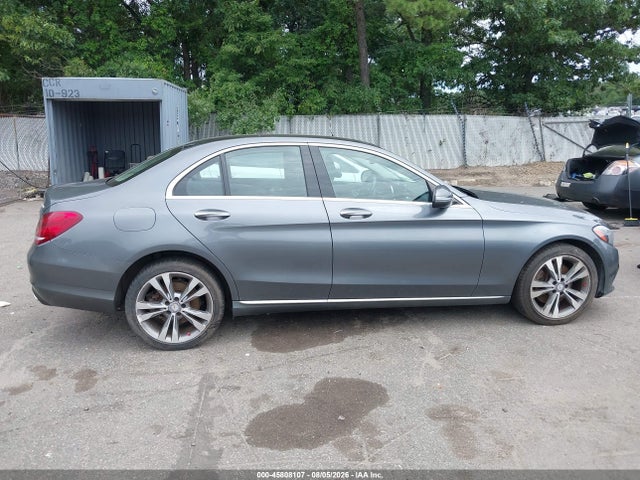 45808107 :رقم المزاد ، 55SWF4KB1HU188330 vin ، 2017 Mercedes-benz C 300 4matic مزاد بيع