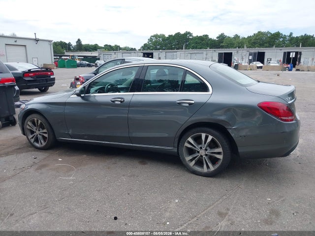 45808107 :رقم المزاد ، 55SWF4KB1HU188330 vin ، 2017 Mercedes-benz C 300 4matic مزاد بيع