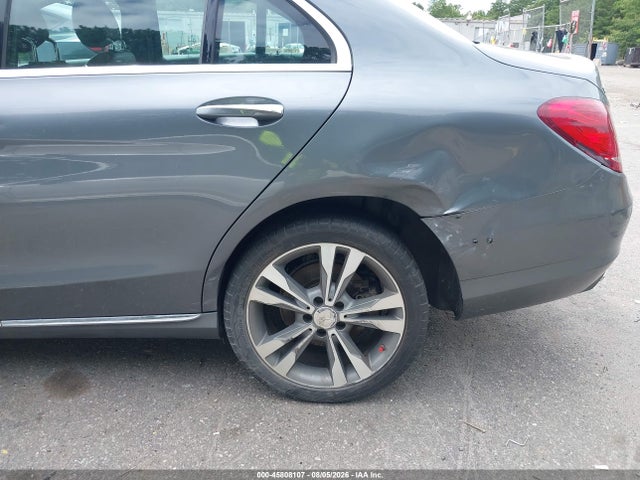 45808107 :رقم المزاد ، 55SWF4KB1HU188330 vin ، 2017 Mercedes-benz C 300 4matic مزاد بيع