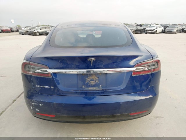 45808146 :رقم المزاد ، 5YJSA1E26JF296781 vin ، 2018 Tesla Model S 100d/75d/p100d مزاد بيع