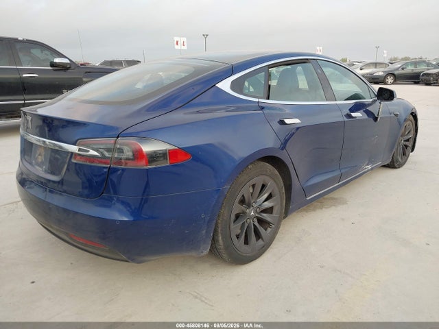 45808146 :رقم المزاد ، 5YJSA1E26JF296781 vin ، 2018 Tesla Model S 100d/75d/p100d مزاد بيع