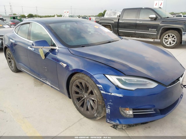 45808146 :رقم المزاد ، 5YJSA1E26JF296781 vin ، 2018 Tesla Model S 100d/75d/p100d مزاد بيع