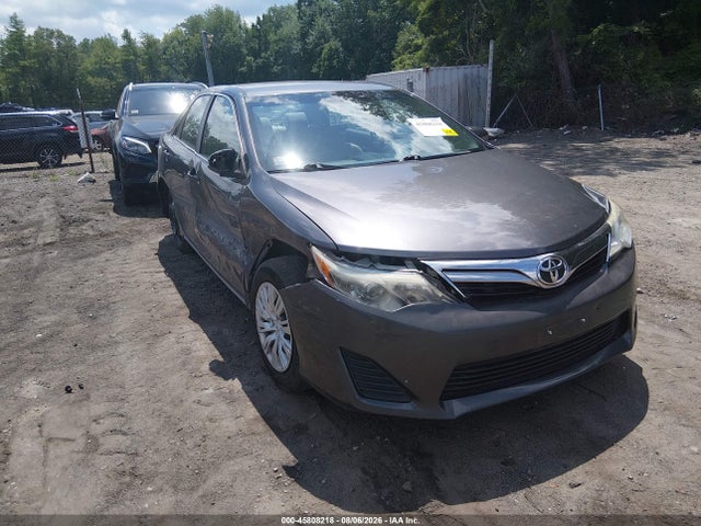 2014 Toyota Camry Le მანქანა იყიდება აუქციონზე, vin: 4T4BF1FK6ER381229, აუქციონის ნომერი: 45808218