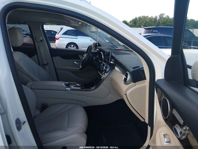 WDC0G4JB8JV113955 Mercedes-Benz GLC 300