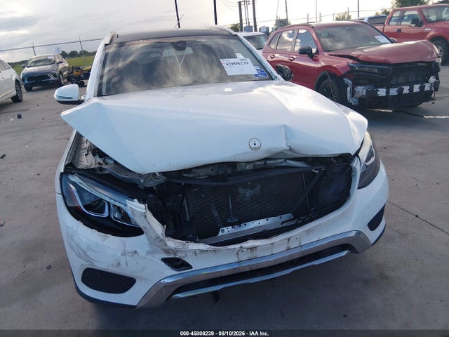 WDC0G4JB8JV113955 Mercedes-Benz GLC 300