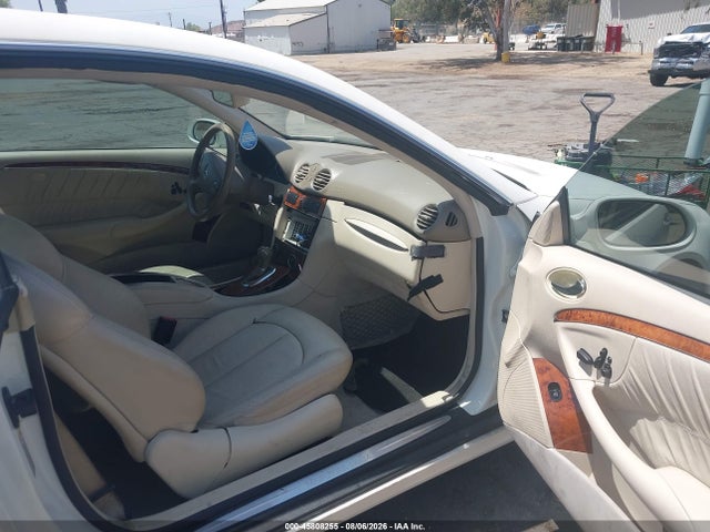 45808255 :رقم المزاد ، WDBTJ56H69F260013 vin ، 2009 Mercedes-benz Clk 350 مزاد بيع