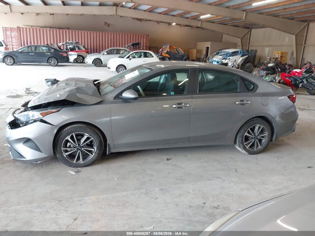 Aukcja sprzedaży 2024 Kia Forte Lxs, vin: 3KPF24AD6RE825896, numer aukcji: 45808297