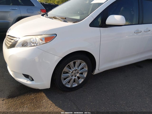 2014 Toyota Sienna Xle 7 Passenger მანქანა იყიდება აუქციონზე, vin: 5TDDK3DC6ES087540, აუქციონის ნომერი: 45808359
