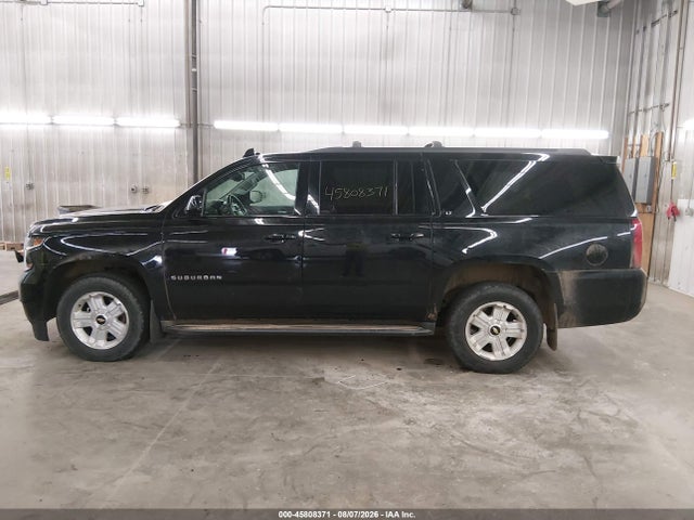 2016 Chevrolet Suburban Lt მანქანა იყიდება აუქციონზე, vin: 1GNSKHKC9GR447593, აუქციონის ნომერი: 45808371