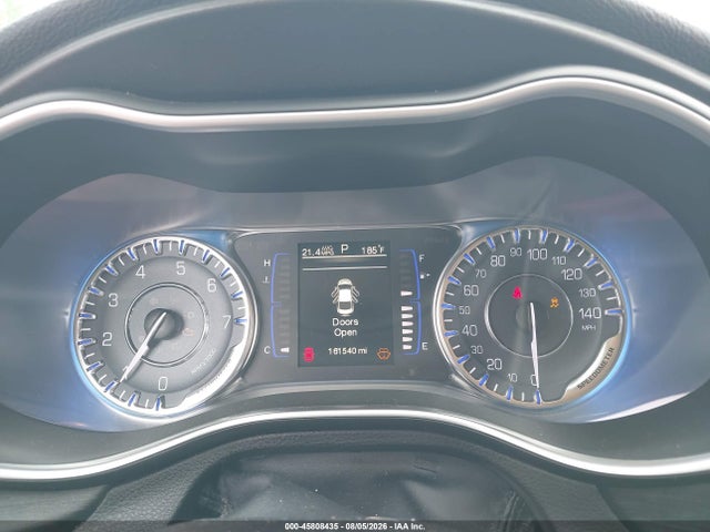 45808435 :رقم المزاد ، 1C3CCCAB0FN588388 vin ، 2015 Chrysler 200 Limited مزاد بيع