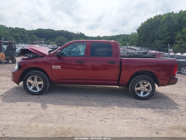 45808552 :رقم المزاد ، 1C6RR7KGXHS636965 vin ، 2017 Ram 1500 Express  4x4 5'7 Box مزاد بيع