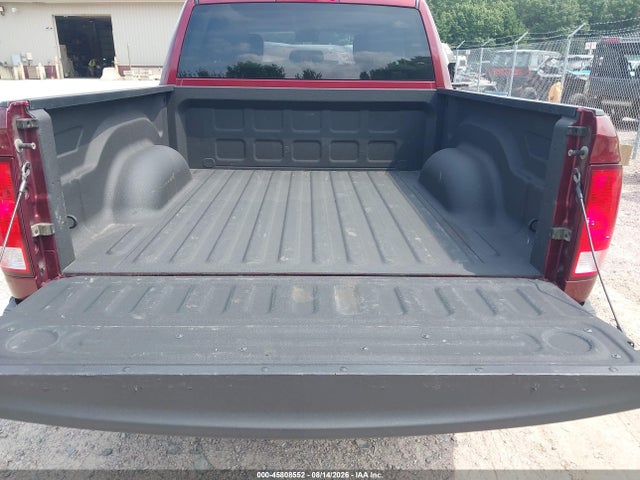 45808552 :رقم المزاد ، 1C6RR7KGXHS636965 vin ، 2017 Ram 1500 Express  4x4 5'7 Box مزاد بيع