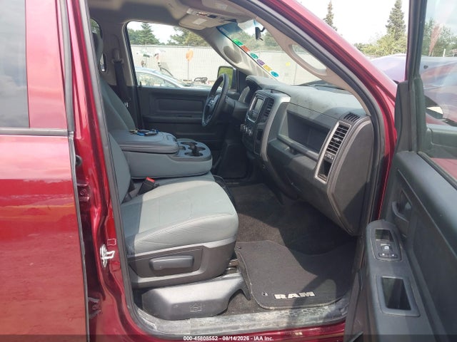 45808552 :رقم المزاد ، 1C6RR7KGXHS636965 vin ، 2017 Ram 1500 Express  4x4 5'7 Box مزاد بيع