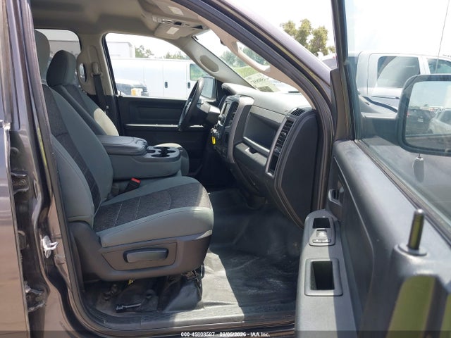 Продаж на аукціоні авто 2020 Ram 1500 Classic Tradesman  4x4 5'7 Box, vin: 3C6RR7KG9LG246584, номер лоту: 45808587