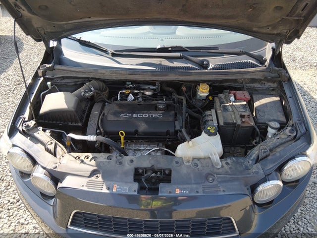 Chevrolet Sonic Lt Auto 2015 1G1JC5SHXF4180495 Image 10