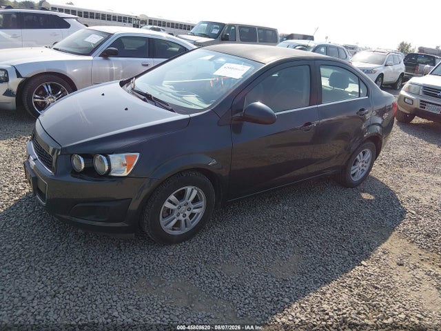 Chevrolet Sonic Lt Auto 2015 1G1JC5SHXF4180495 Image 2