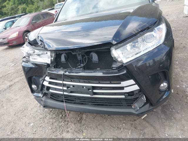 Auction sale of the 2017 Toyota Highlander Xle, vin: 5TDJZRFH4HS375135, lot number: 45808663