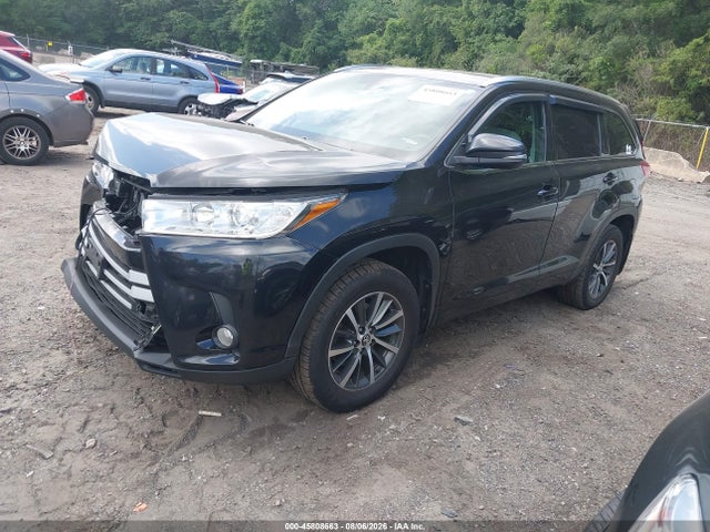 Auction sale of the 2017 Toyota Highlander Xle, vin: 5TDJZRFH4HS375135, lot number: 45808663