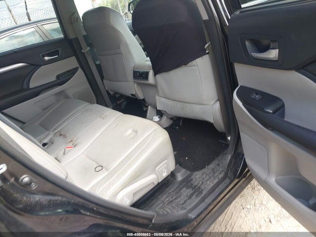 Auction sale of the 2017 Toyota Highlander Xle, vin: 5TDJZRFH4HS375135, lot number: 45808663