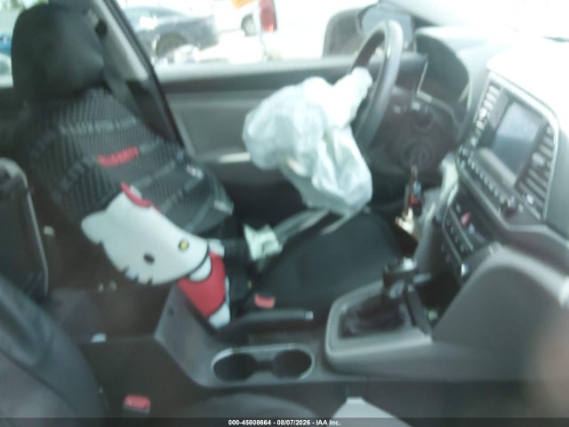 5NPD84LFXJH233888 Hyundai ELANTRA SEL